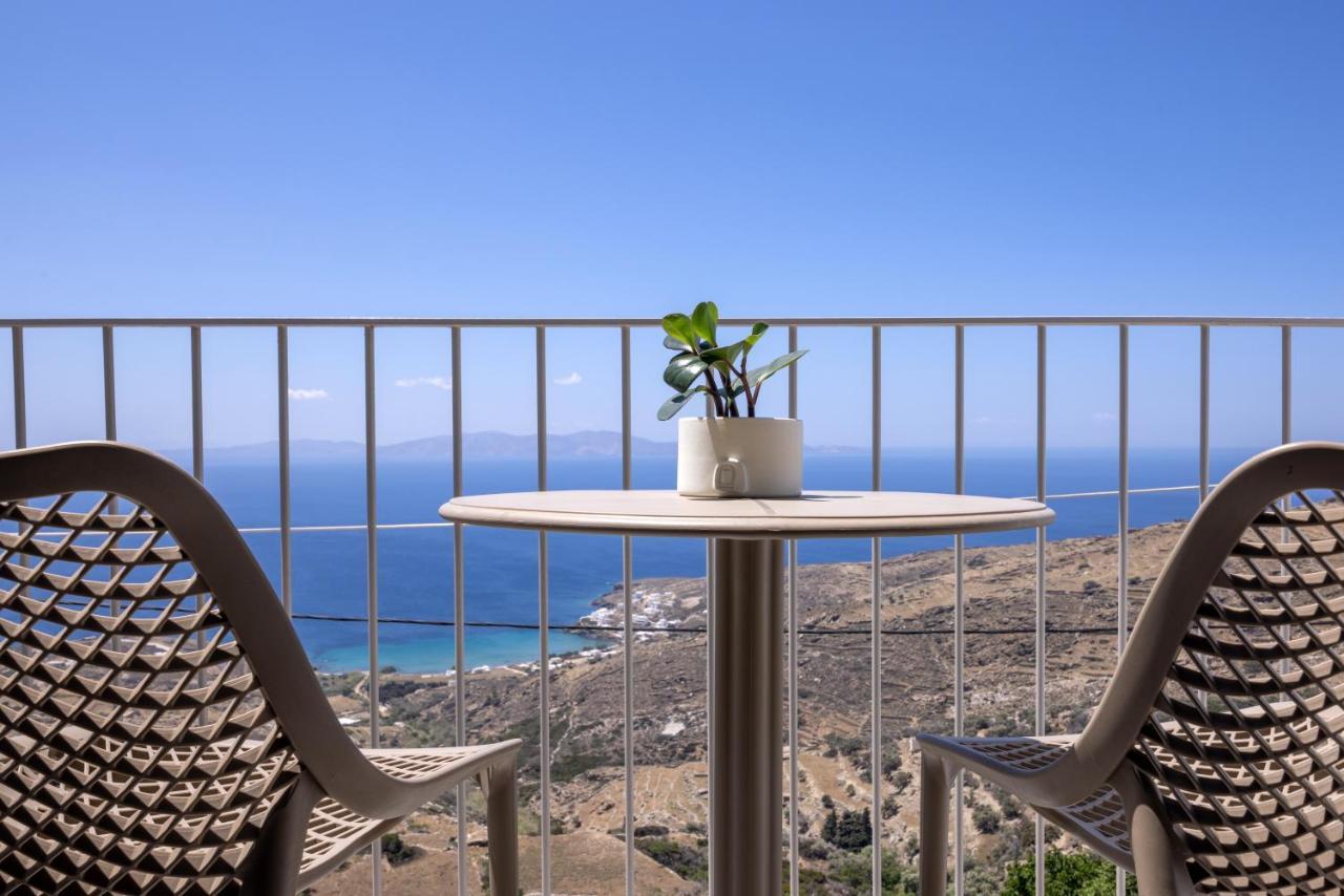 Living Theros Luxury Suites Kardhianí Rom bilde